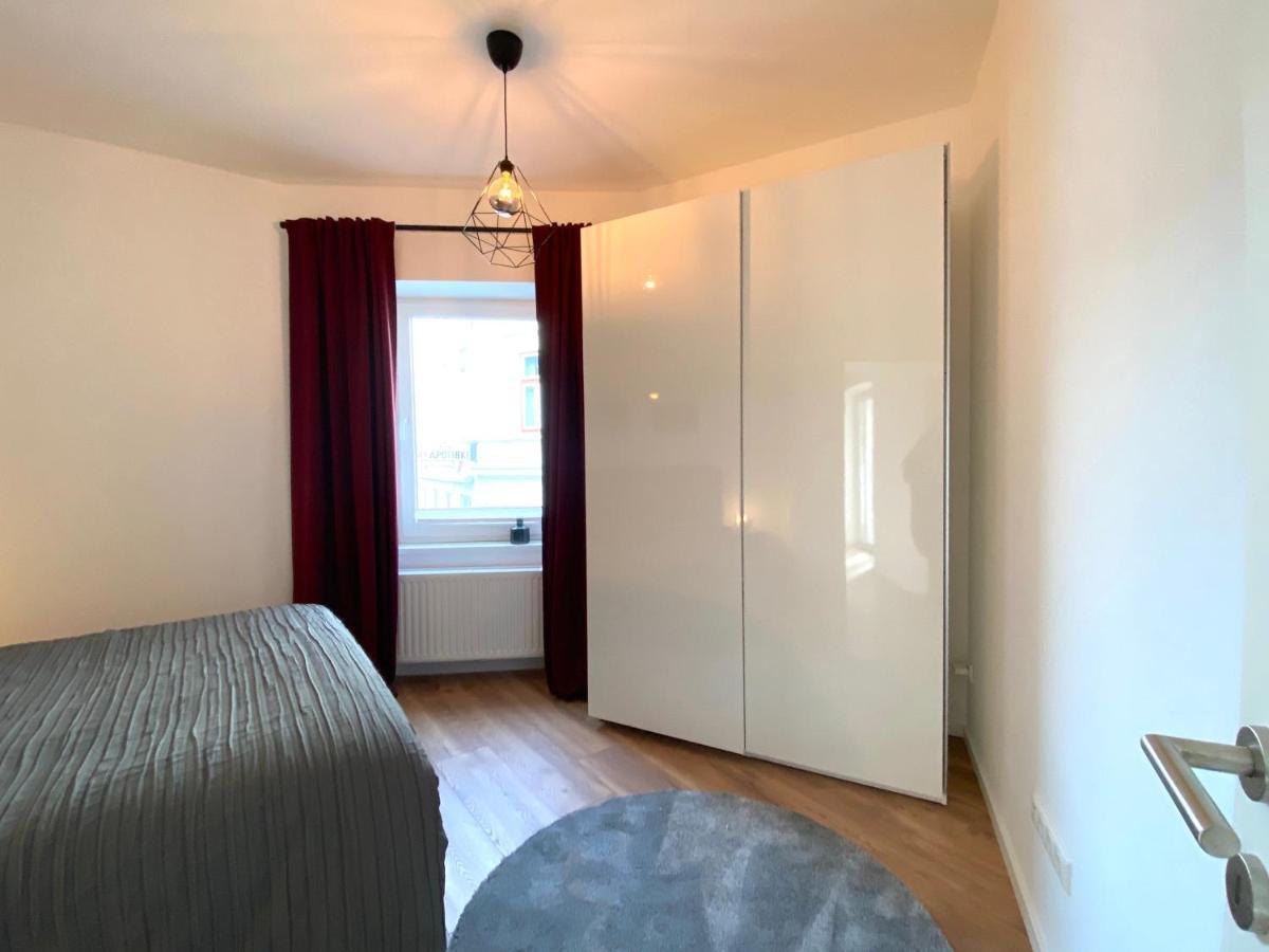 White Inn - Ferienwohnung Mit Terrasse Murzzuschlag Bagian luar foto